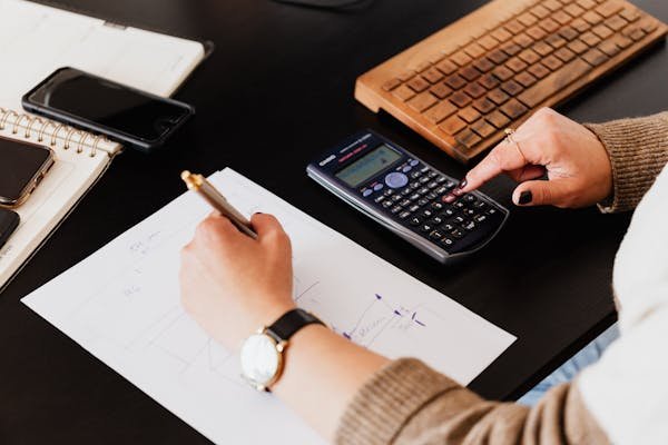 Maîtrisez le calcul du prix de revient pour réussir votre entreprise